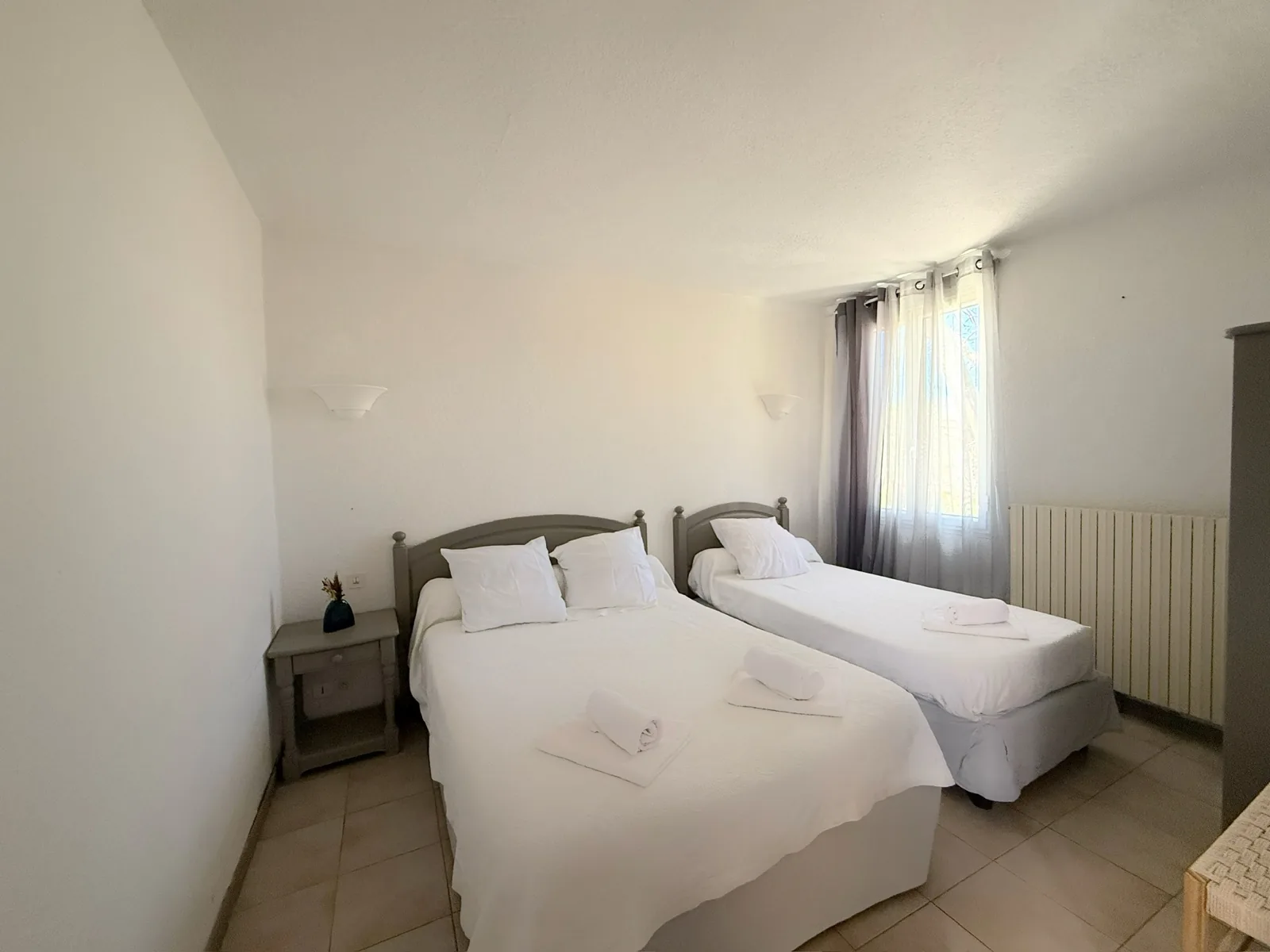 Triple room