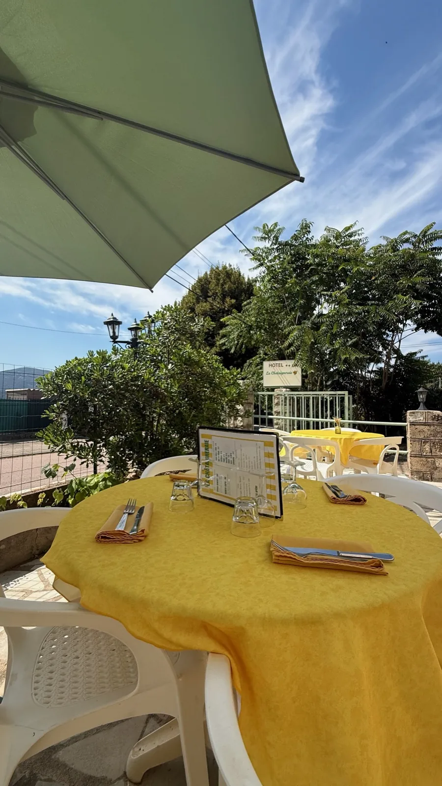 The atmosphere in the restaurant