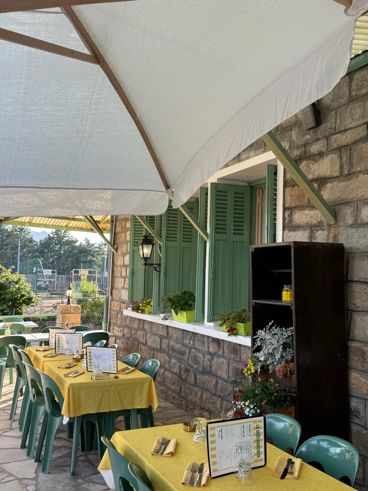 The terrace at La Châtaigneraie